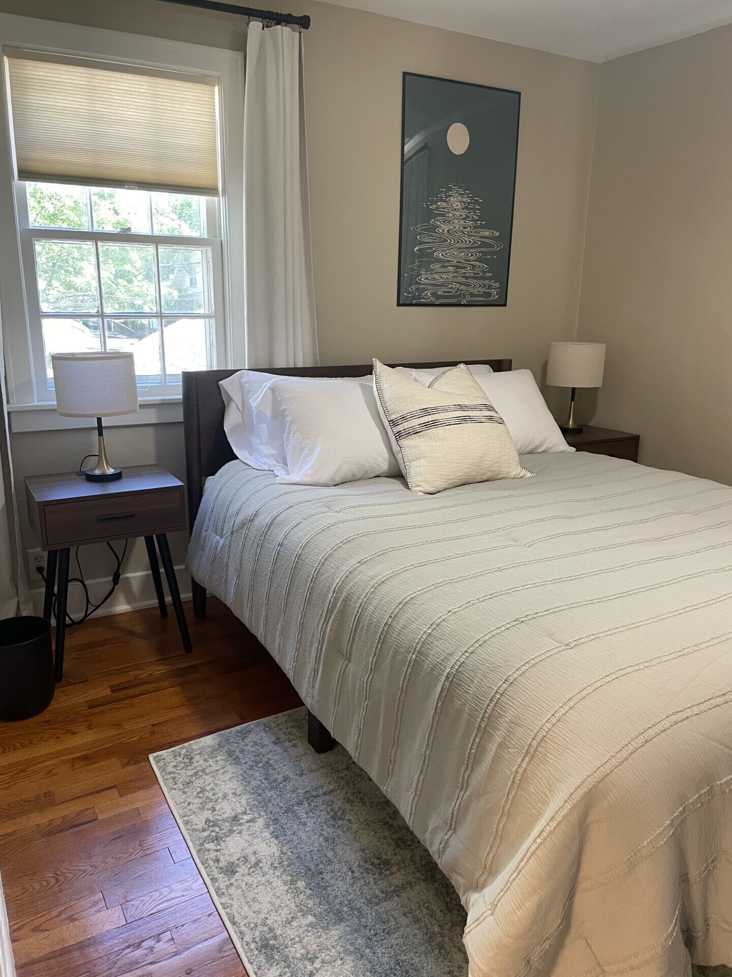 1 chambre, fer et planche à repasser, Wi-Fi, literie fournie