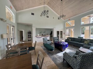 Lobby - 2-bedroom condo in wonderful Jacksonville Beach with pools, gym, beach close by! (Jacksonville Beach)