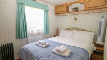 3 bedrooms, WiFi (free), individually decorated, individually furnished