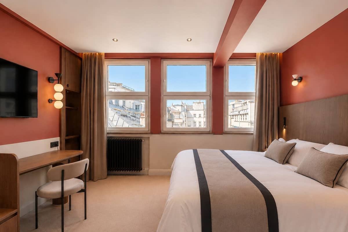 Superior Room | Premium bedding, in-room safe, desk, laptop workspace
