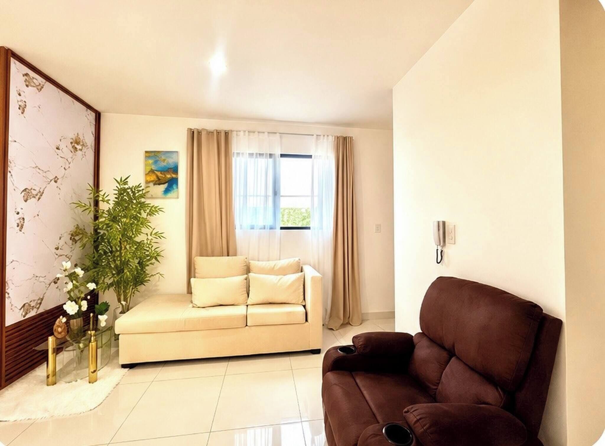 Apartment, 3 Schlafzimmer, Balkon | Wohnzimmer