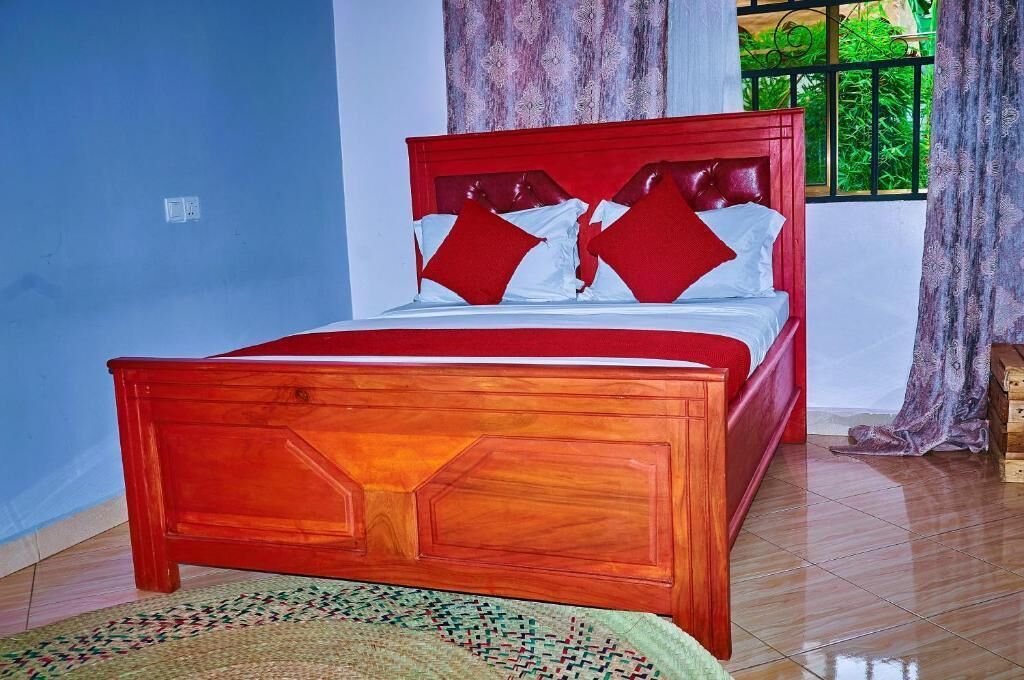 Deluxe Double Room | In-room safe, soundproofing, iron/ironing board, free WiFi