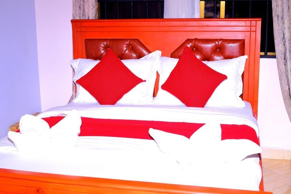 Deluxe Double Room | In-room safe, soundproofing, iron/ironing board, free WiFi