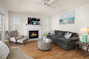 TV - Cozy Beach Escape | Walk to Beach & Boardwalk (Ocean City)