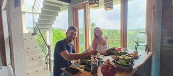 Edgefield Escapes : Junior Suite with Garden View