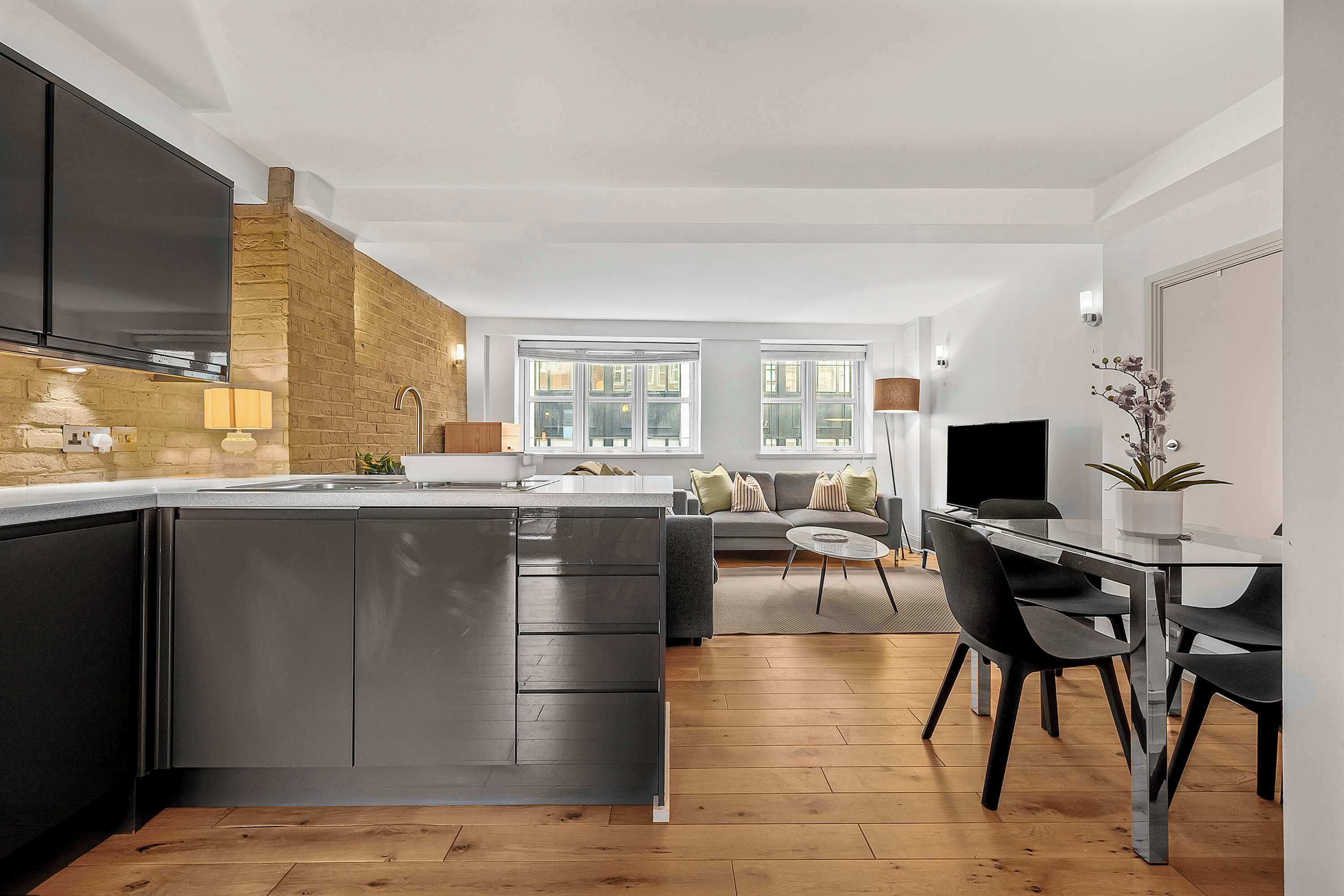 Apartment, 1 King Bed with Sofa bed, Patio, City View (Bateman St 14, 2) | Living area
