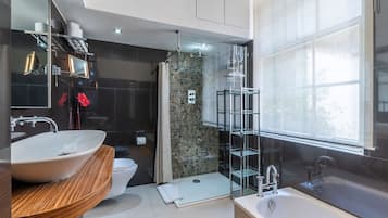 Apartment, 1 Double Bed with Sofa bed, Kitchen, City View (Fitzroy St 39B) | Bathroom
