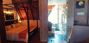 Room - Edgefield Escapes : Single Room with Private Bathroom (Polgasowita)
