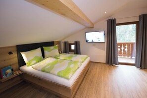 Comfort Apartment, 4 Bedrooms, Kitchen - Appartement Neumayer (Viehhofen)