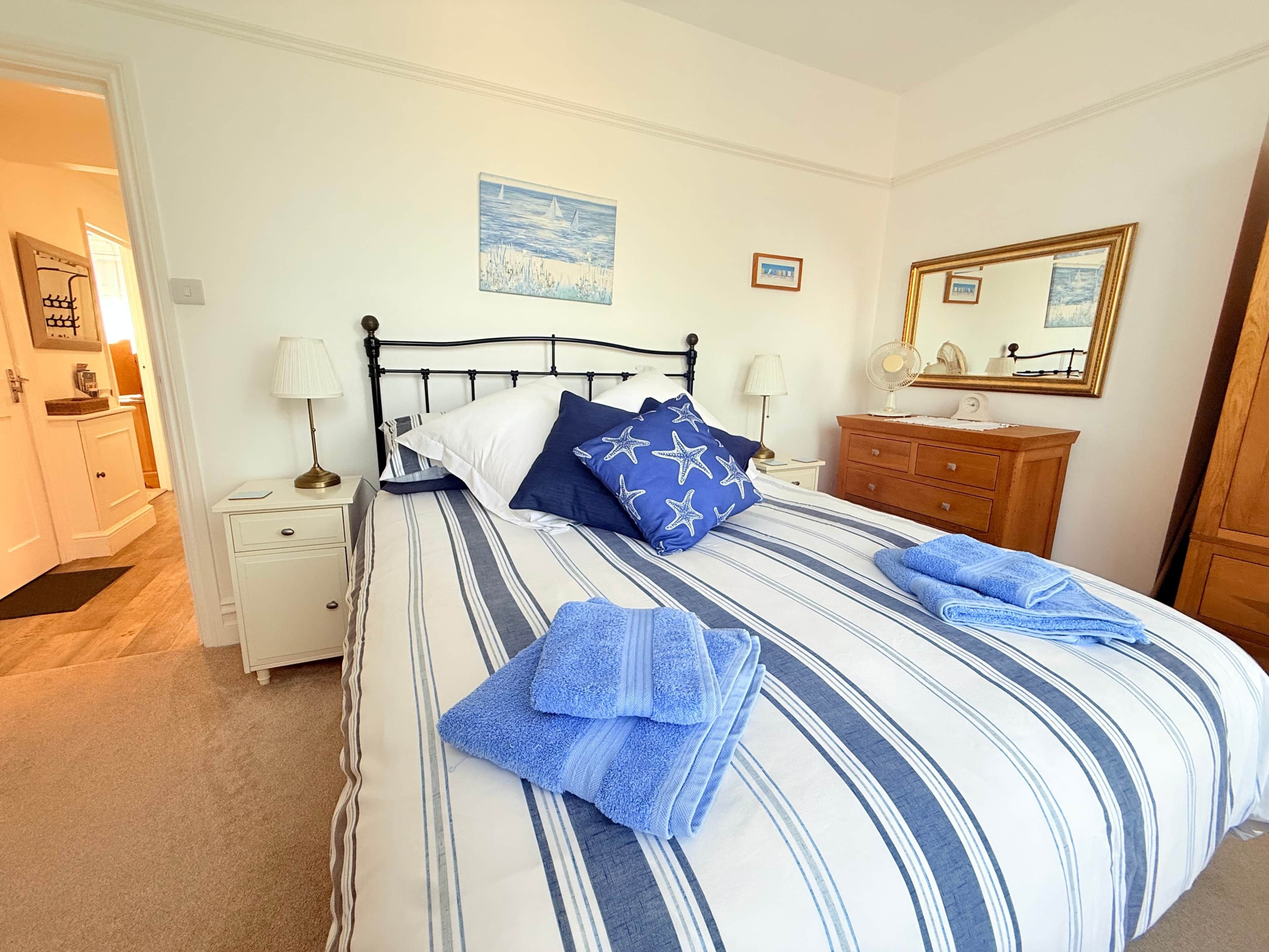 2 bedrooms, iron/ironing board, free WiFi, bed sheets
