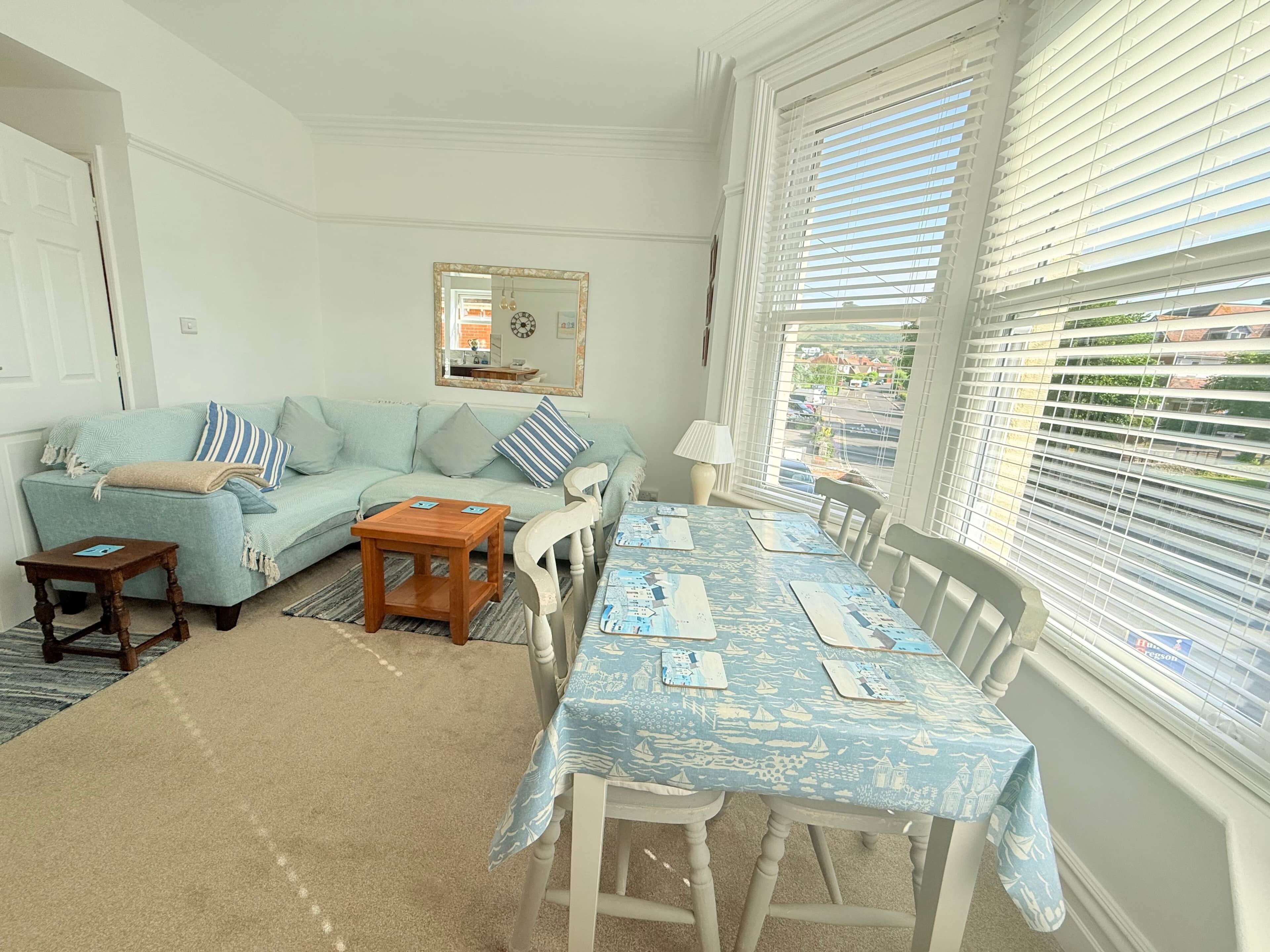 Swanage Beach Retreat  Bright, Modern Firstfloor Apartment With Parking - Langton Matravers