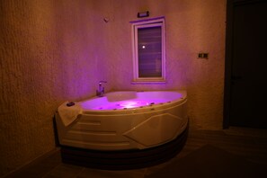 Deluxe-Doppelzimmer, Hügelblick | Wellness