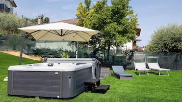 Outdoor spabad