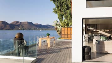 Casa, 4 habitaciones, alberca privada | Restaurante al aire libre