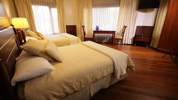 Triple Room | Down comforters, free WiFi, bed sheets, wheelchair access