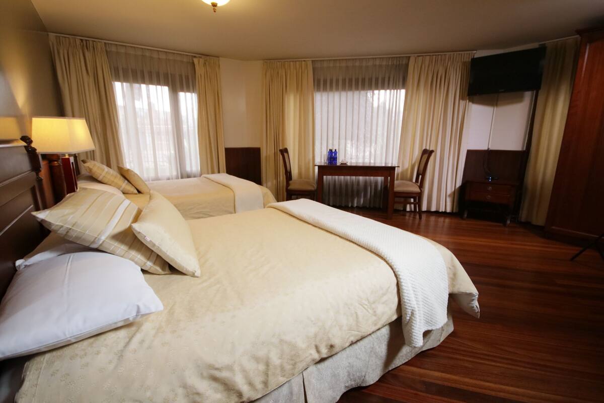 Triple Room | Down comforters, WiFi (free), bed sheets