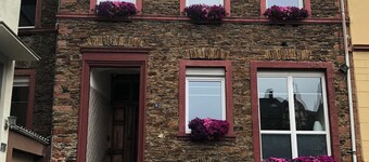 Reinhilde Vacation Rentals - Schlossberg Apartment