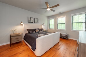 Iron/ironing board, WiFi, bed sheets - Wonderful 4-bedroom house with AC in delightful Swanton (Swanton)
