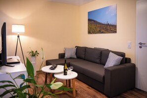Living area - Vrbo Property (Traben-Trarbach)