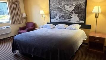 Kamar Single Standar | Meja kerja, ruang kerja ramah laptop, dan Wi-Fi gratis