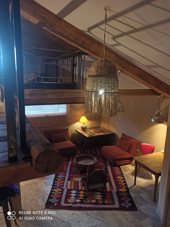Interior - Vrbo Property (Châteaufort)