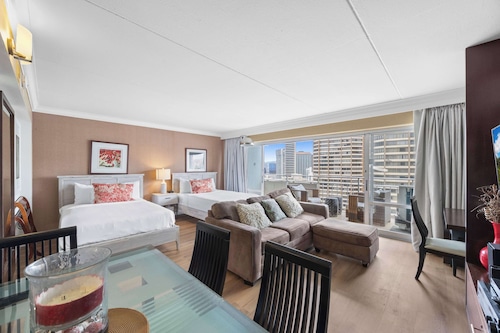 @ Marbella Lane - Iconic Waikiki City View Getaway