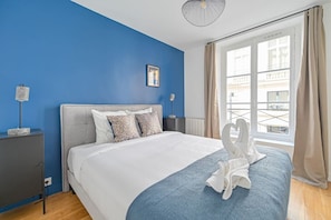 Bügeleisen/Bügelbrett, Reisekinderbett, WLAN, Bettwäsche