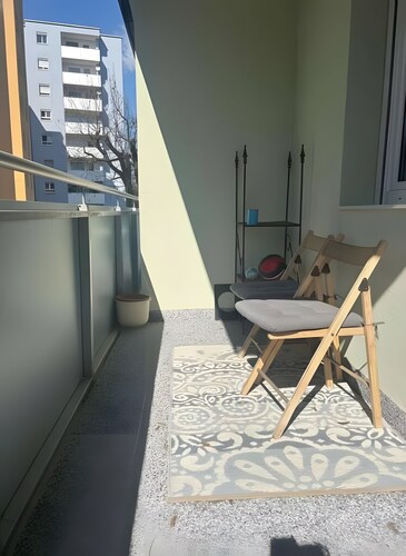 Apartment 'Grün Und Ruhig' with Shared Garden, Balcony and Wi-Fi