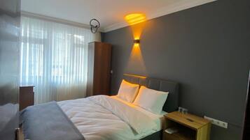 Basic Double Room Single Use, Balcony