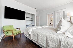 Iron/ironing board, WiFi, bed sheets - Welcome to Pearson Ranch at Grand Park! Brand new listing in Westfield (Westfield)