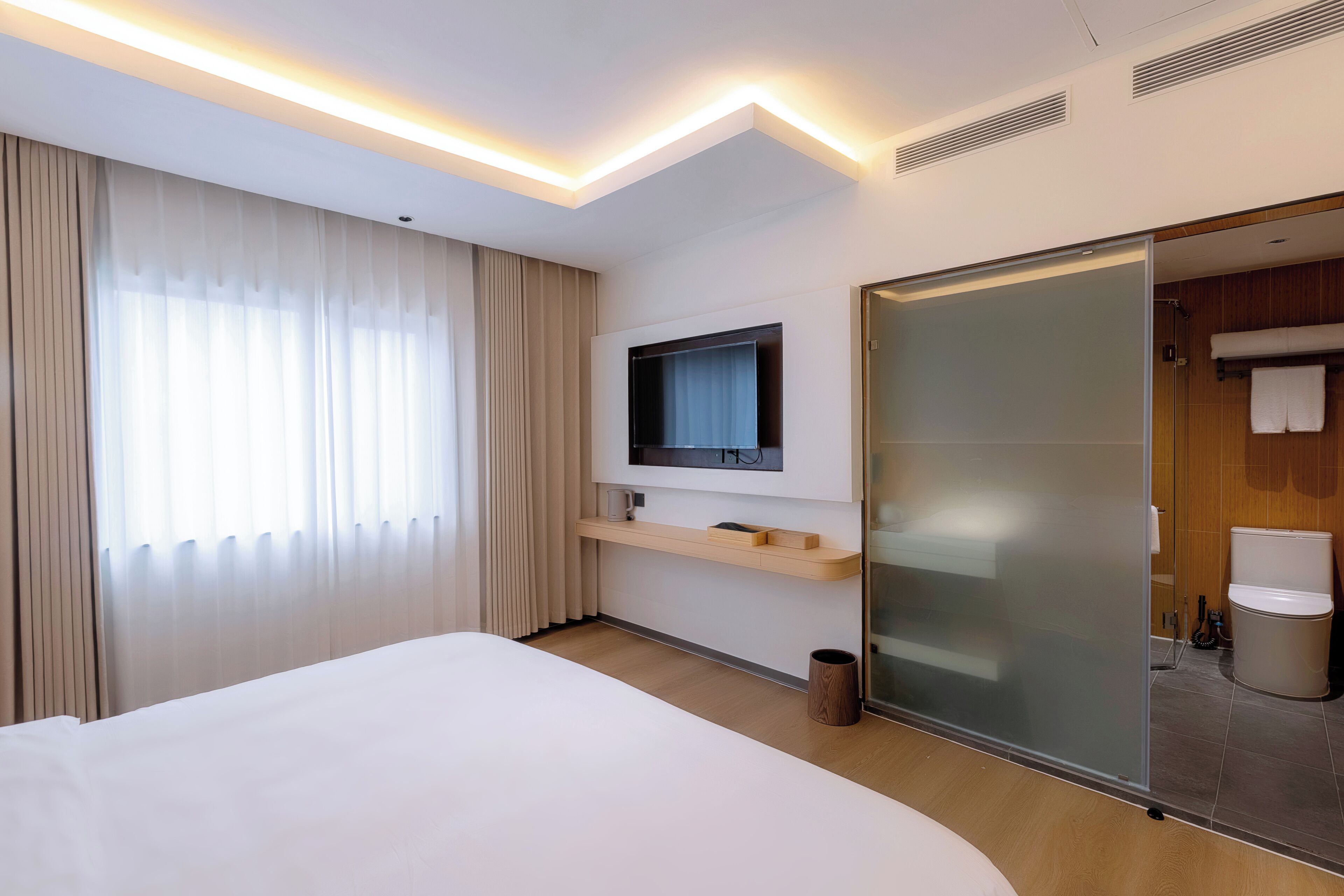 Quarto casal luxo | Wi-Fi de cortesia
