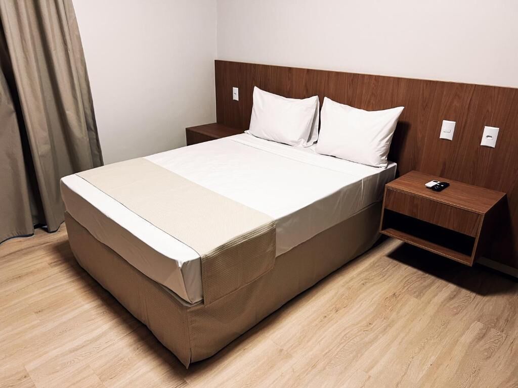Quarto casal superior | Wi-Fi de cortesia