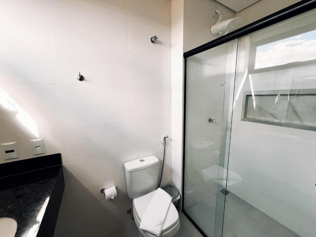Quarto duplo luxo | Banheiro