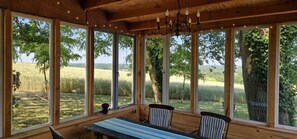Dining - Van Gogh – Holiday Home for 4 Guests with 2 Bedrooms (Douzains)