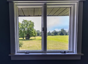 Interior - Newly Renovated 3-bedroom farmhouse with AC on 15 acres in delightful Louisville (Louisville)
