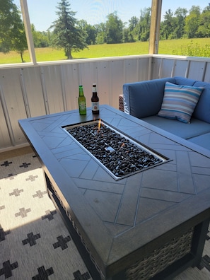 Property grounds - Newly Renovated 3-bedroom farmhouse with AC on 15 acres in delightful Louisville (Louisville)