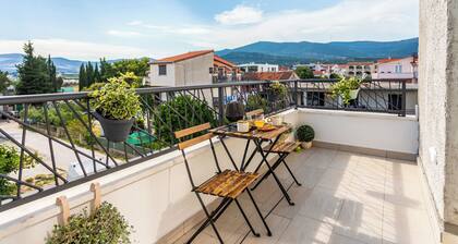 Studio Petar with parking and balcony