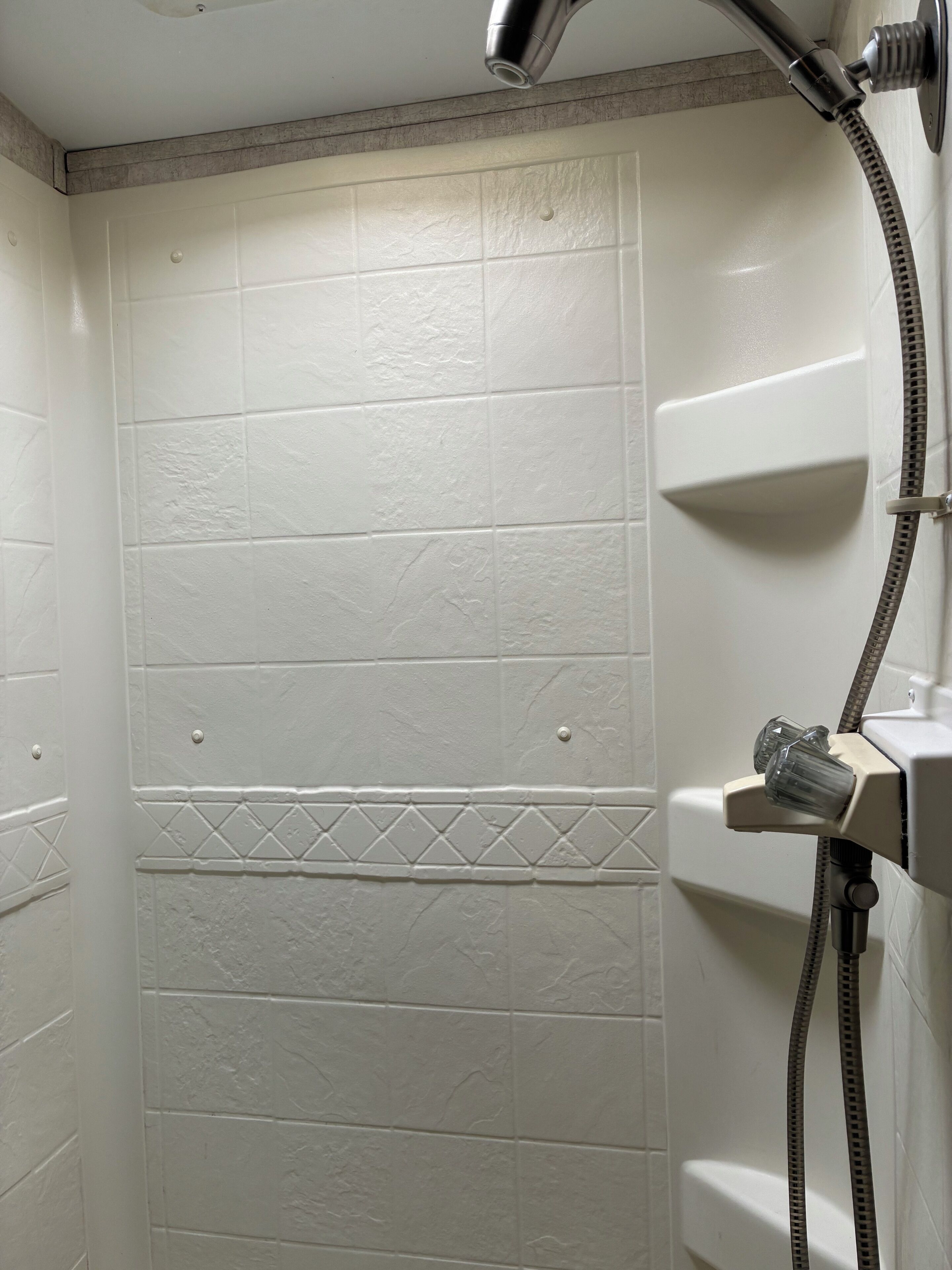 Dusche, Handtücher, Seife, Shampoo