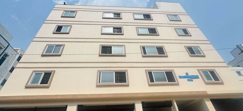 Classic Hotel O Temple Road Vemulavada