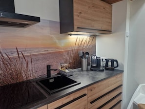 Coffee/tea maker, fridge, microwave, oven - Zeeduin free parking (Noordwijk)