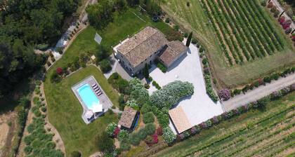4-bedroom farmhouse in tranquil Cogolin with air conditioning and private pool