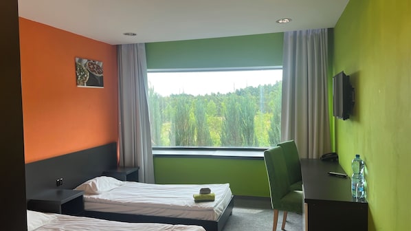 Double Room, Mountain View | Desk, laptop workspace, free WiFi