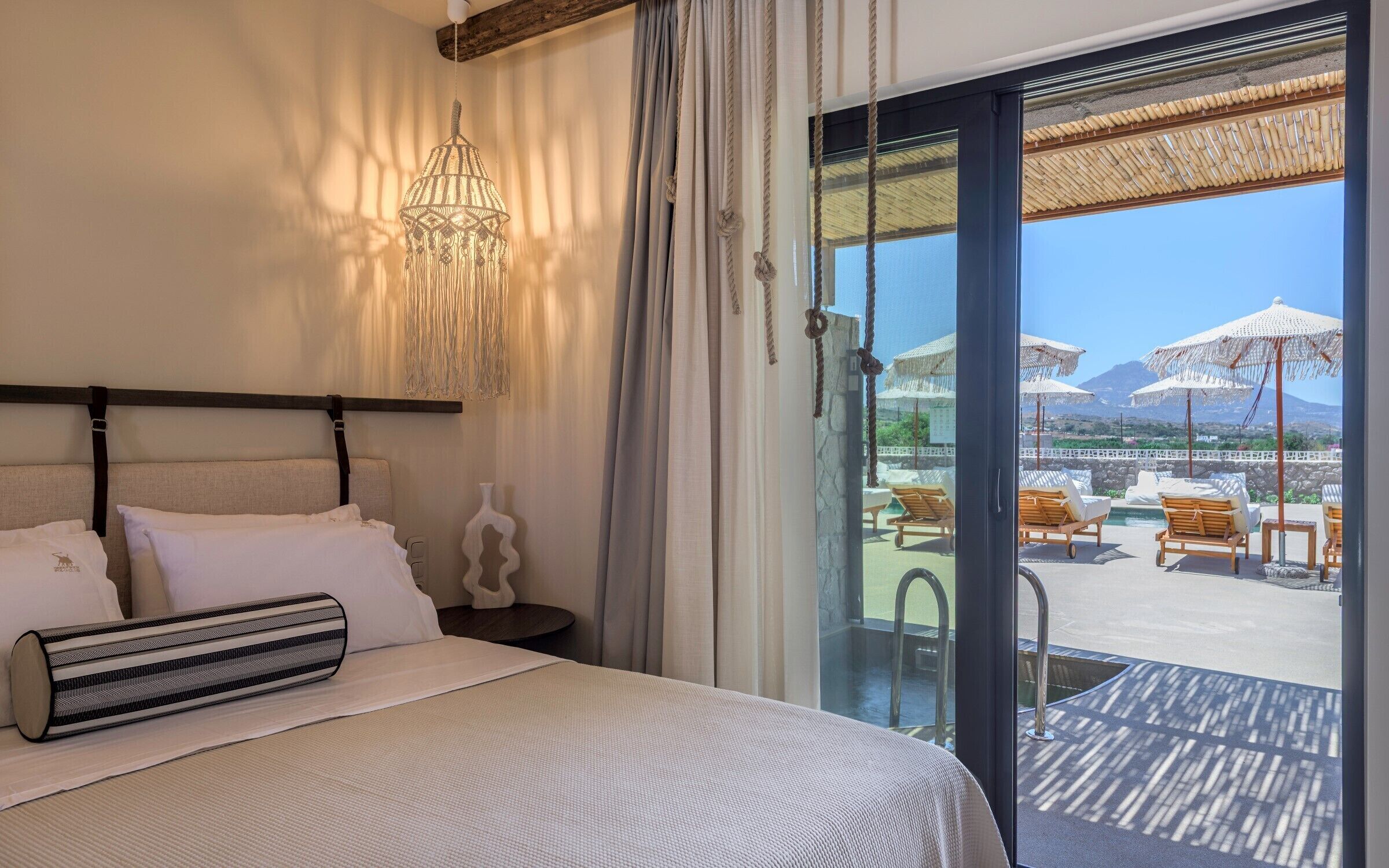 In-room safe, soundproofing, iron/ironing board, free WiFi