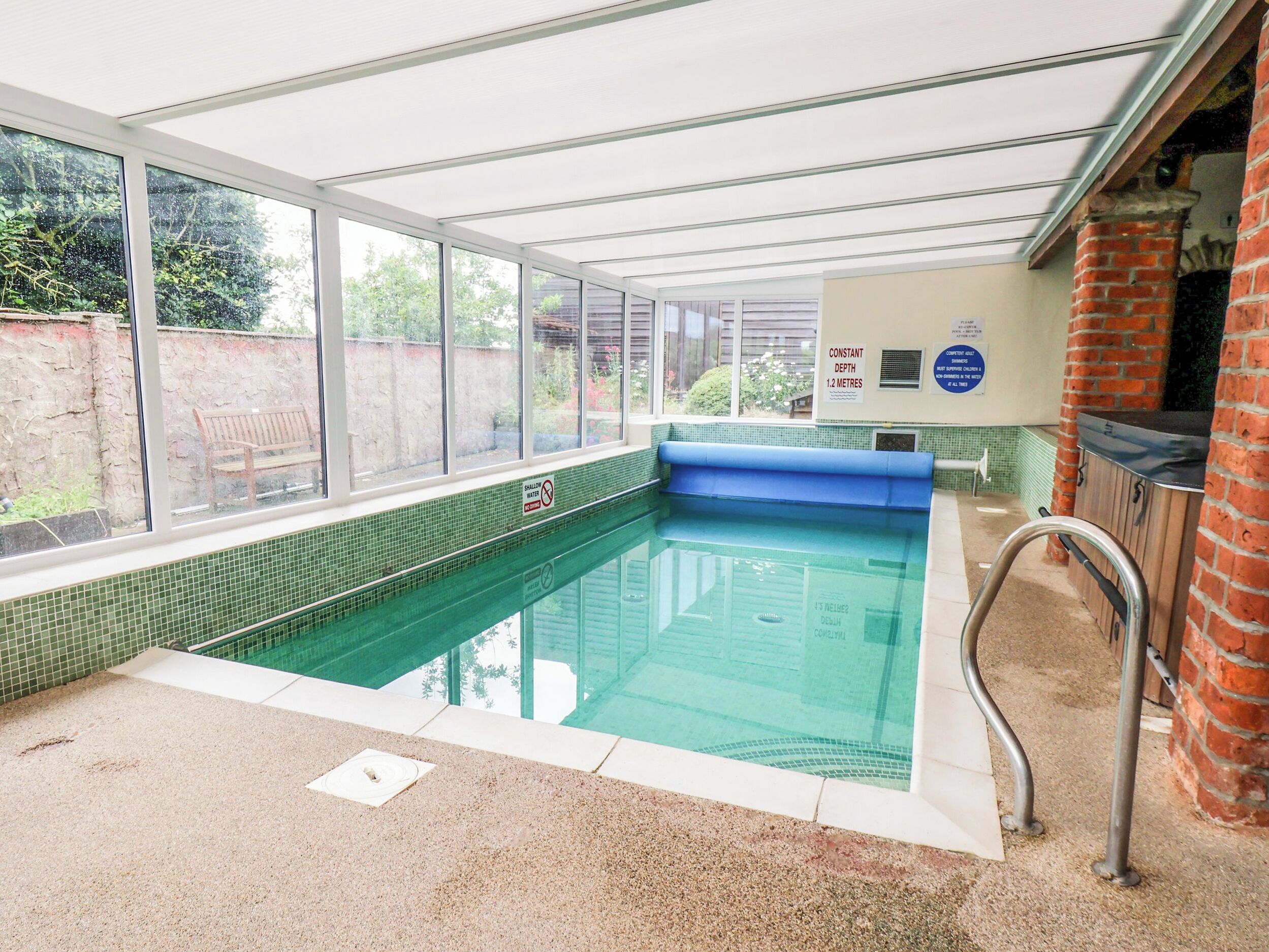 Ferienhaus | Pool | Innenpool