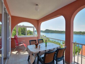 Apartment | Speisen im Freien