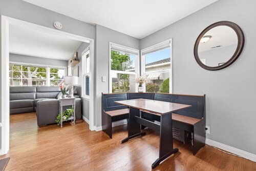 Upscale Remodeled 3BR Home Near Disneyland & Old Towne Orange Quiet Luxury Stay
