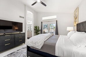 3 bedrooms, iron/ironing board, WiFi, bed sheets - Resort‑Style Fairway Home • Private Pool, Spa, Putting Green, Fire Pit, Game Rm (Chandler)