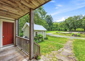 Exterior - Luxury Farmhouse, creek, dog-friendly, gas fireplace, firepit, BBQ, cable, porch, swing (Weaverville)