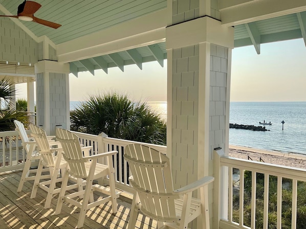 Property grounds - Bald Head Island 3 bedroom beachfront home in Harbour. Best Sunset View on BHI! (Bald Head Island)