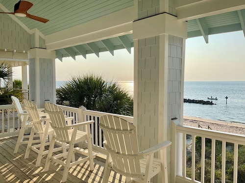 Bald Head Island 3 bedroom beachfront home in Harbour.  Best Sunset View on BHI!